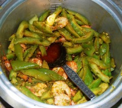 prawns and bitter gourd Web.JPG