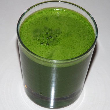 juicing of vegetables,juicing of leaves,juicing of plants,pegaga,bunga kantan,lemon flower,red ginger,cekur